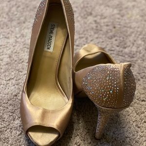 Steve Madden champagne rhinestone heels